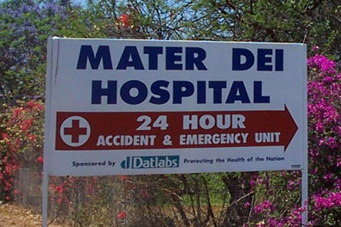 at_hosp_materdei_sign_burns_drive.png