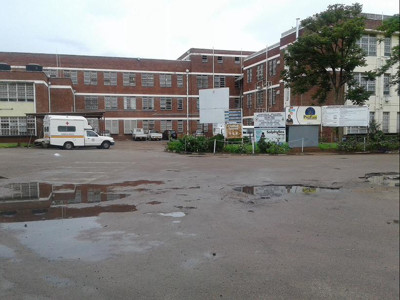 at_hosp_mpilo_delivery_signs