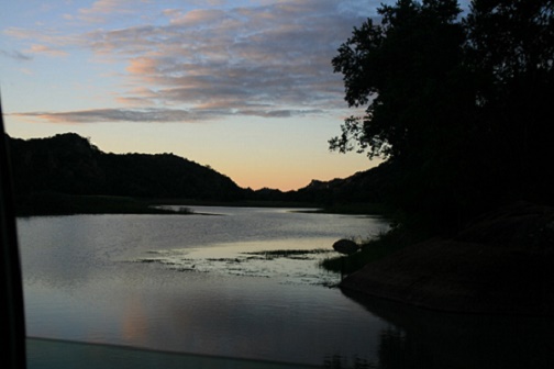 dam_mat_matopos_sunset