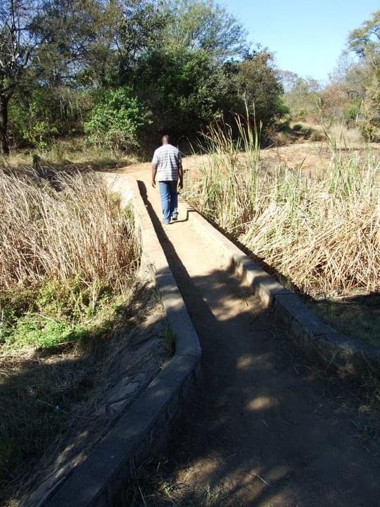 dam_hillside_2011_views_5373