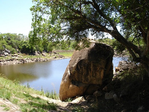 dam_hill_dam_wall_rock.jpg