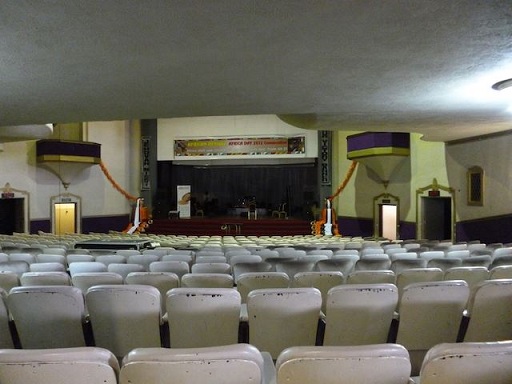 at_mov_pal_palace_theatre_inside_seats.jpg