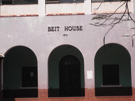 sch_jun_stgab_beit_house.JPG