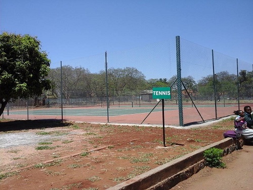 sch_jun_bain_tennis_courts