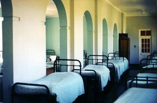 sch_oth_plum_gaul_dormitory_c1972.jpg