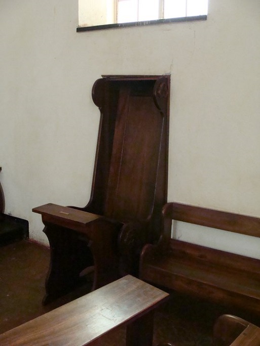 sch_oth_reps_chapel_chair.jpg