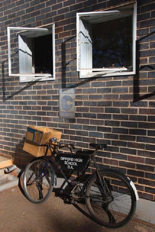 sch_sen_giff_deliverybike.jpg