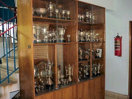 sch_sen_giff_trophy_case.jpg