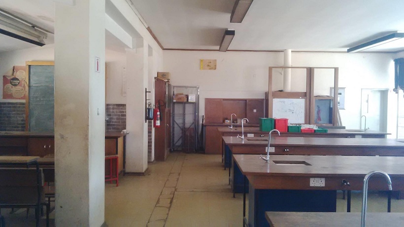 sch_sen_giff_classroom_science_water