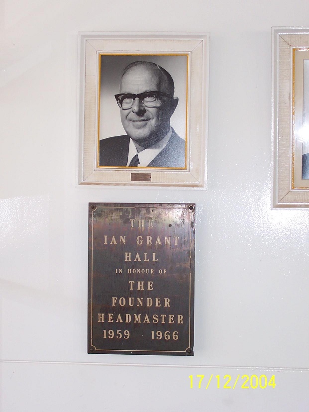 sch_sen_ham_2004_hm_grant_plaque