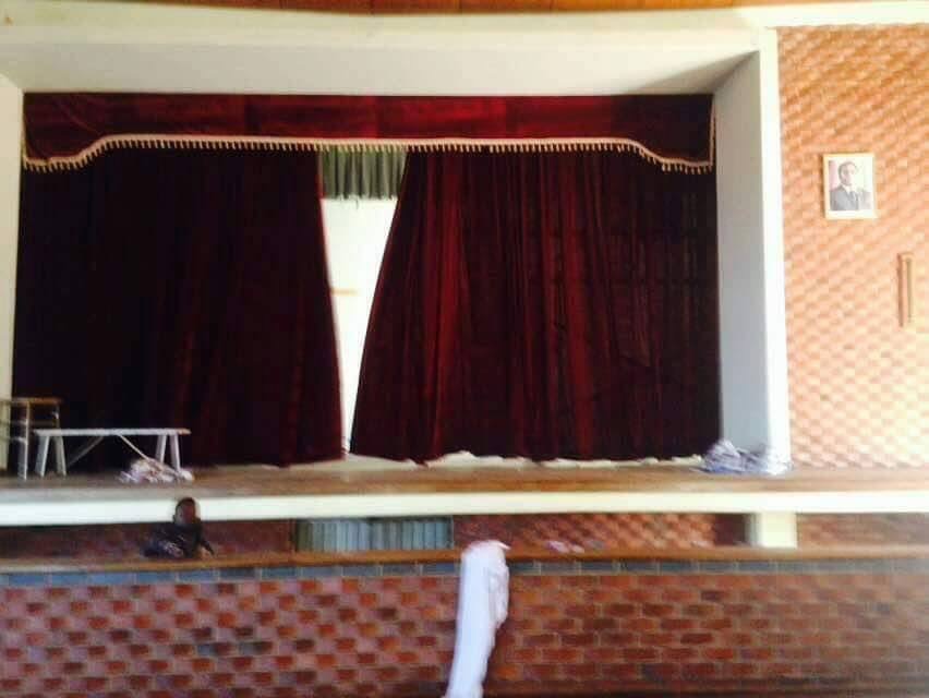 sch_sen_ham_hall_stage