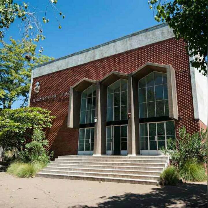 sch_sen_ham_hall_steps